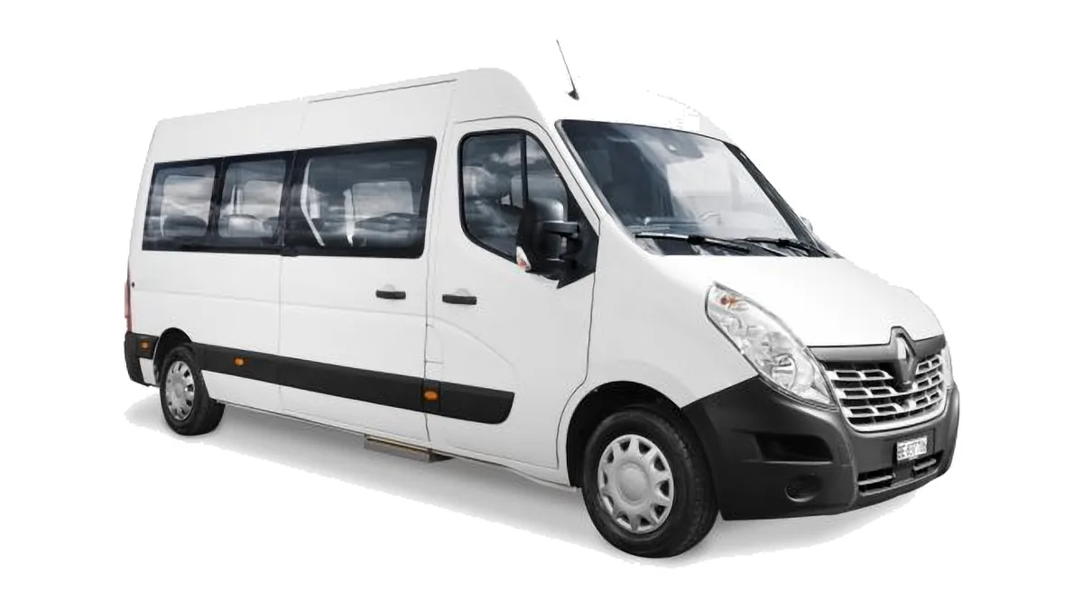 Renault Master bianco, minibus per tour di gruppo
