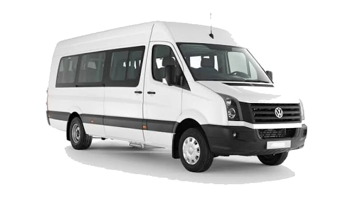 Volkswagen Crafter bianco, minibus per gruppi